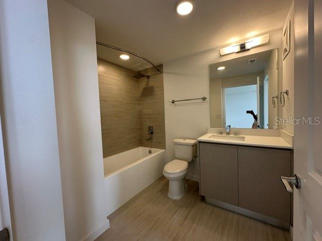 MILLENIA PARK - Residential Lease