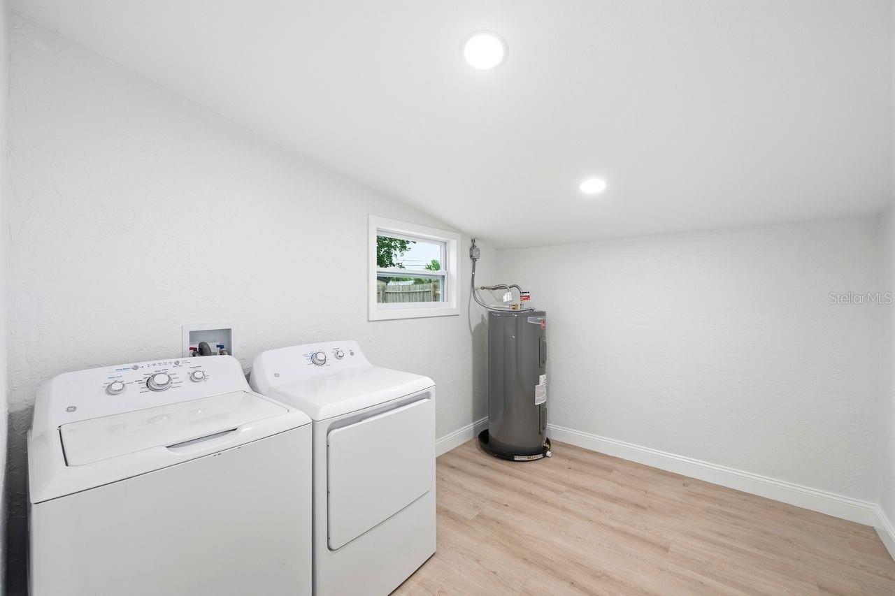 BAYSHORE GARDENS SEC 20 - Residential