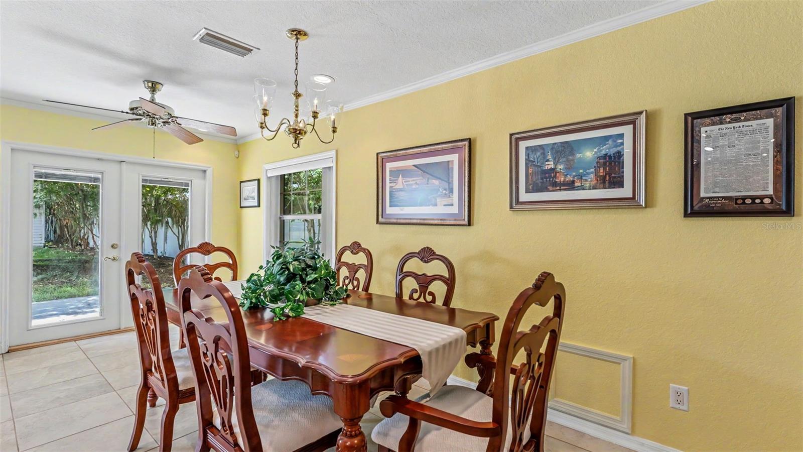 COUNTRY CLUB ESTATES SUB - Residential