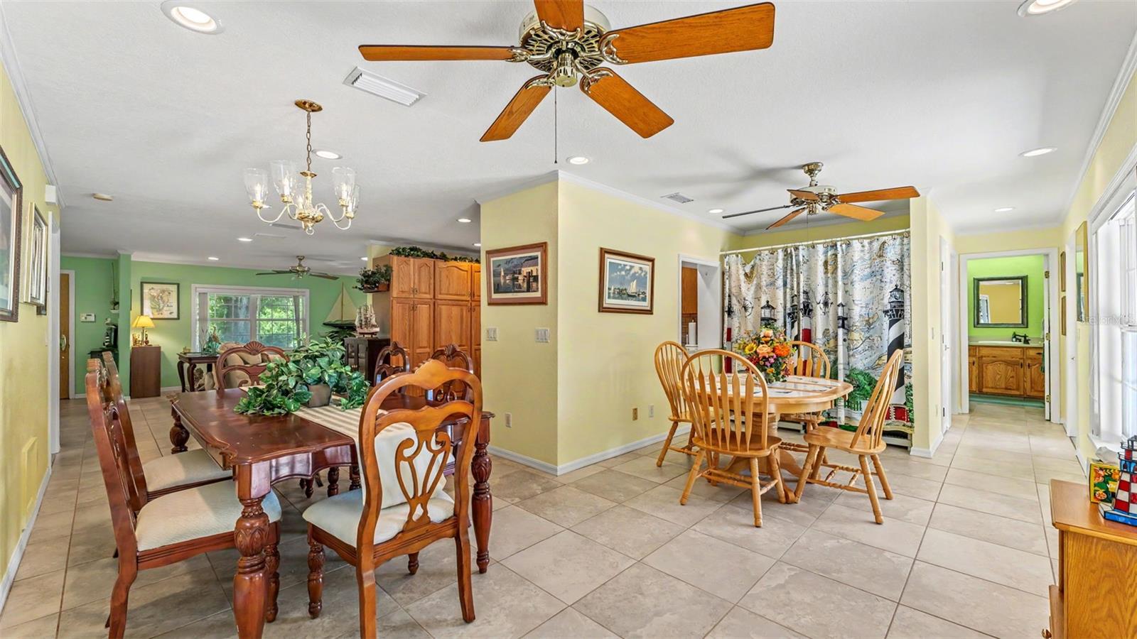 COUNTRY CLUB ESTATES SUB - Residential