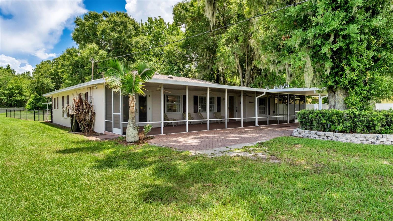 COUNTRY CLUB ESTATES SUB - Residential