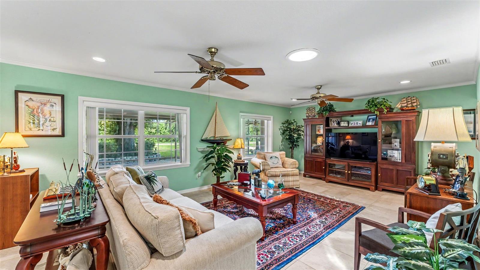 COUNTRY CLUB ESTATES SUB - Residential