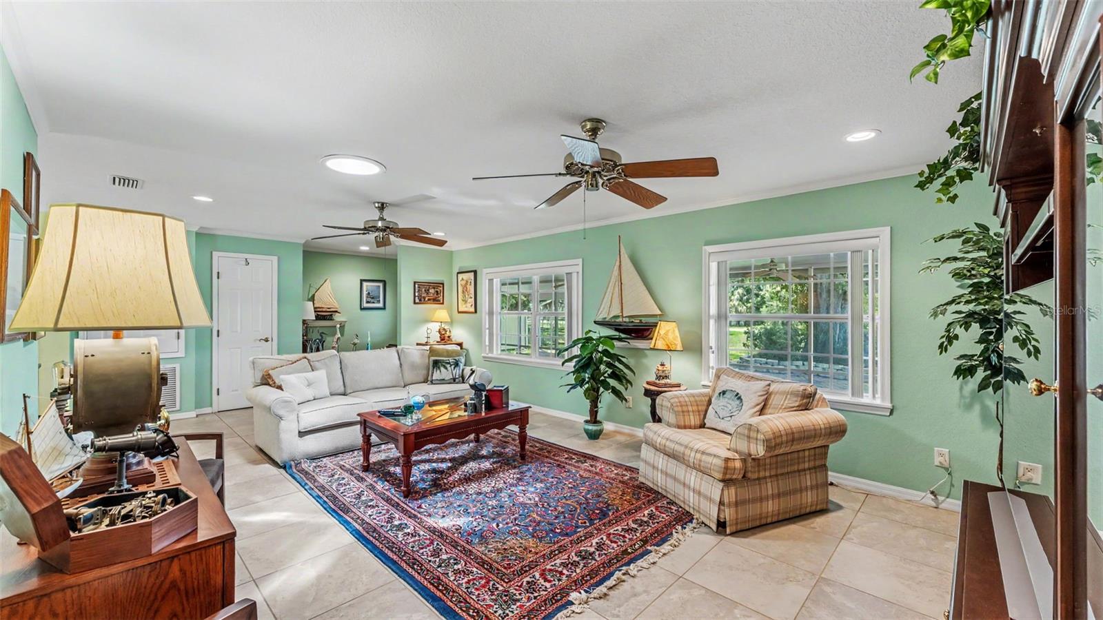 COUNTRY CLUB ESTATES SUB - Residential
