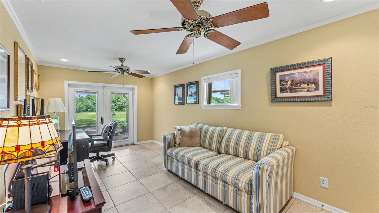 COUNTRY CLUB ESTATES SUB - Residential