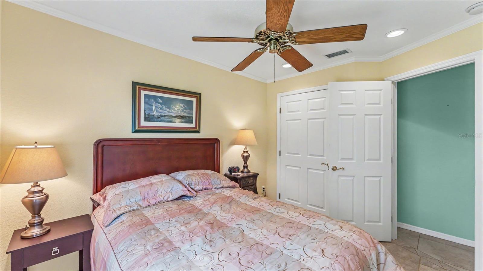 COUNTRY CLUB ESTATES SUB - Residential