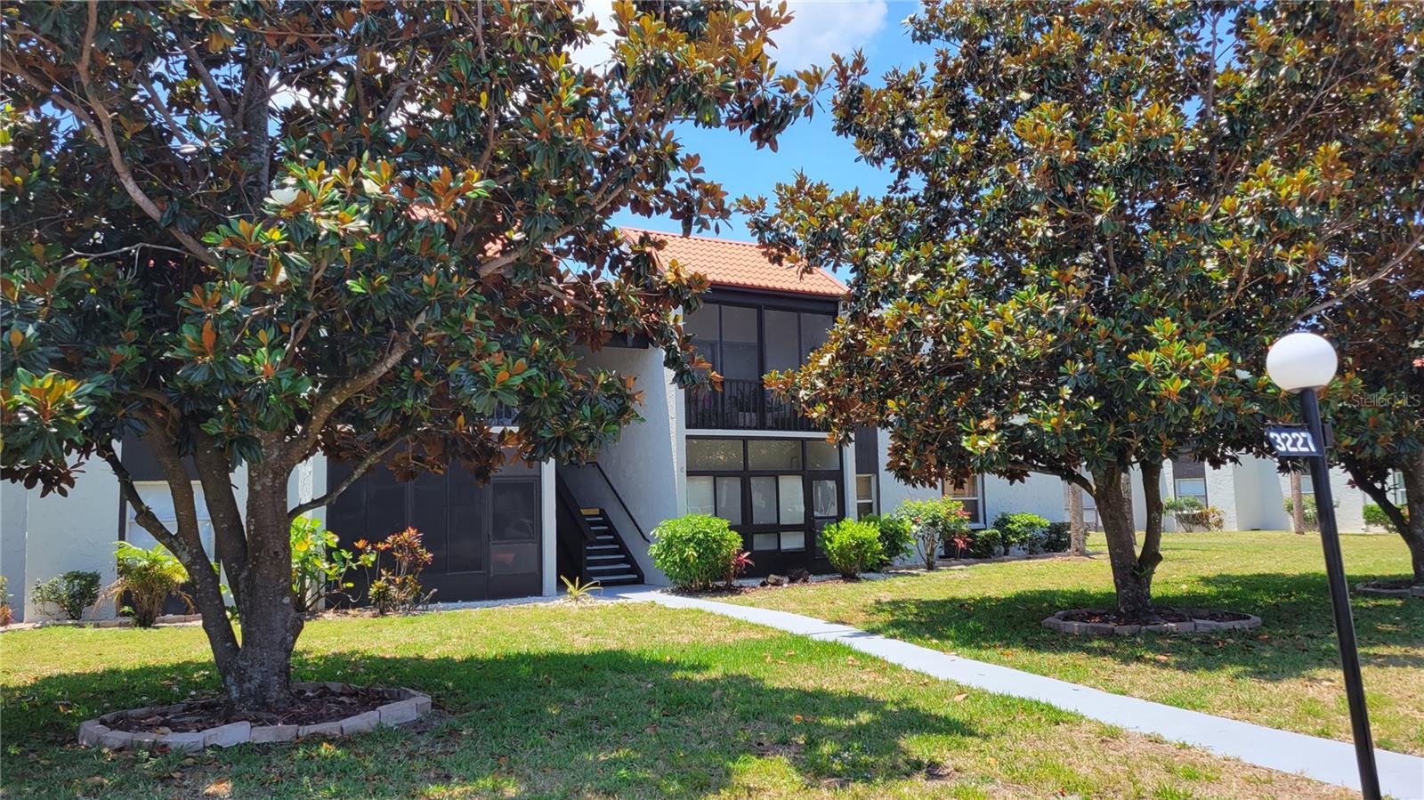 Annual UNFURNISHED    Village Brooke is a centrally located community that is close to downtown, Siesta Key Beaches, shopping and restaurants. The community boasts 2 heated pools, tennis, fitness, club house with kitchen, BBQ grilling and shuffleboard. The unit itself is spacious and the kitchen and bathrooms have been remodeled. The kitchen has solid wooden cabinetry, pass thru to dining area and custom backsplash. This unit has 3 bedrooms and 2 bathrooms. The unit also features fresh paint. new luxury waterproof plank flooring is being installed, new lighting and plumbing fixtures, a screened in lanai and a storage closet. The community does not allow trucks, motorcycles and tenants can not have pets. Super home in great location with good schools close by. Call to see today!