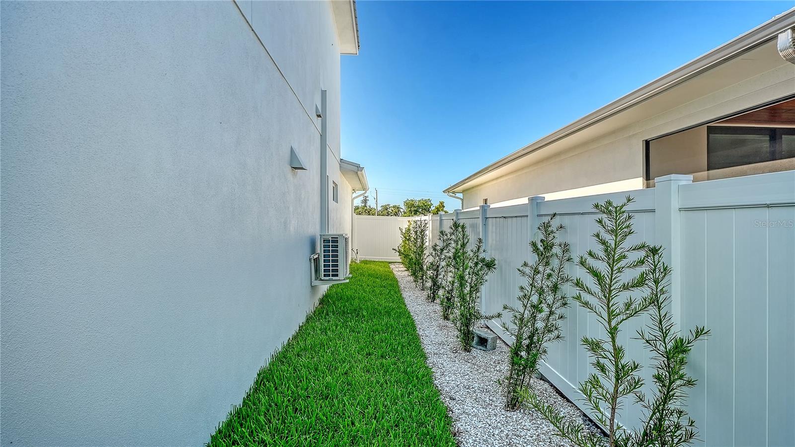 PALMA SOLA GRANDE - Residential