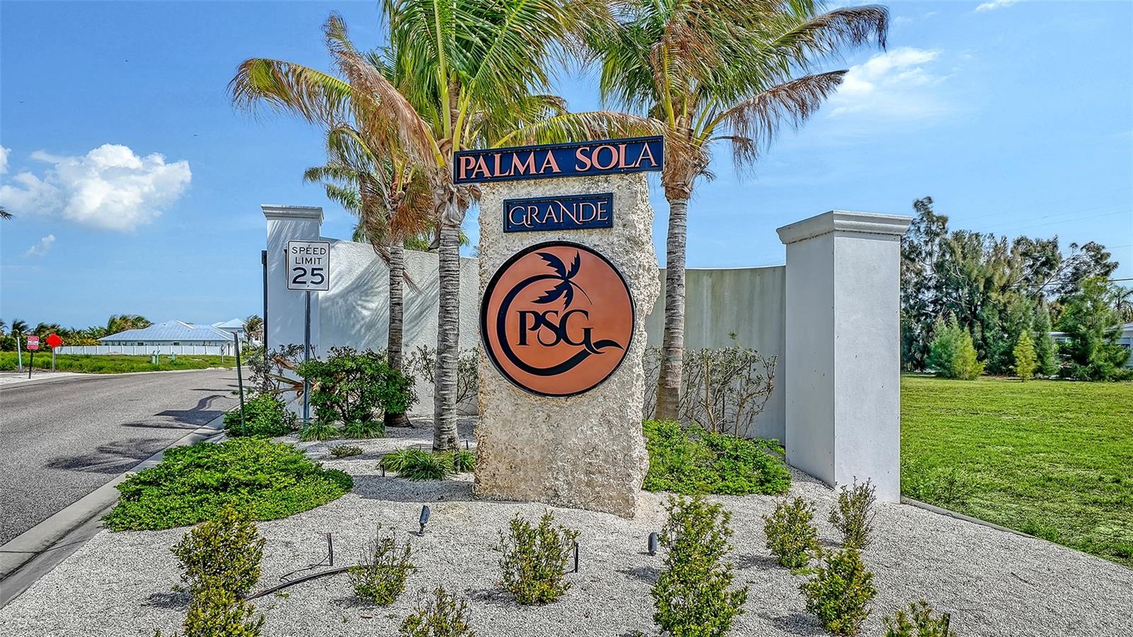 PALMA SOLA GRANDE - Residential