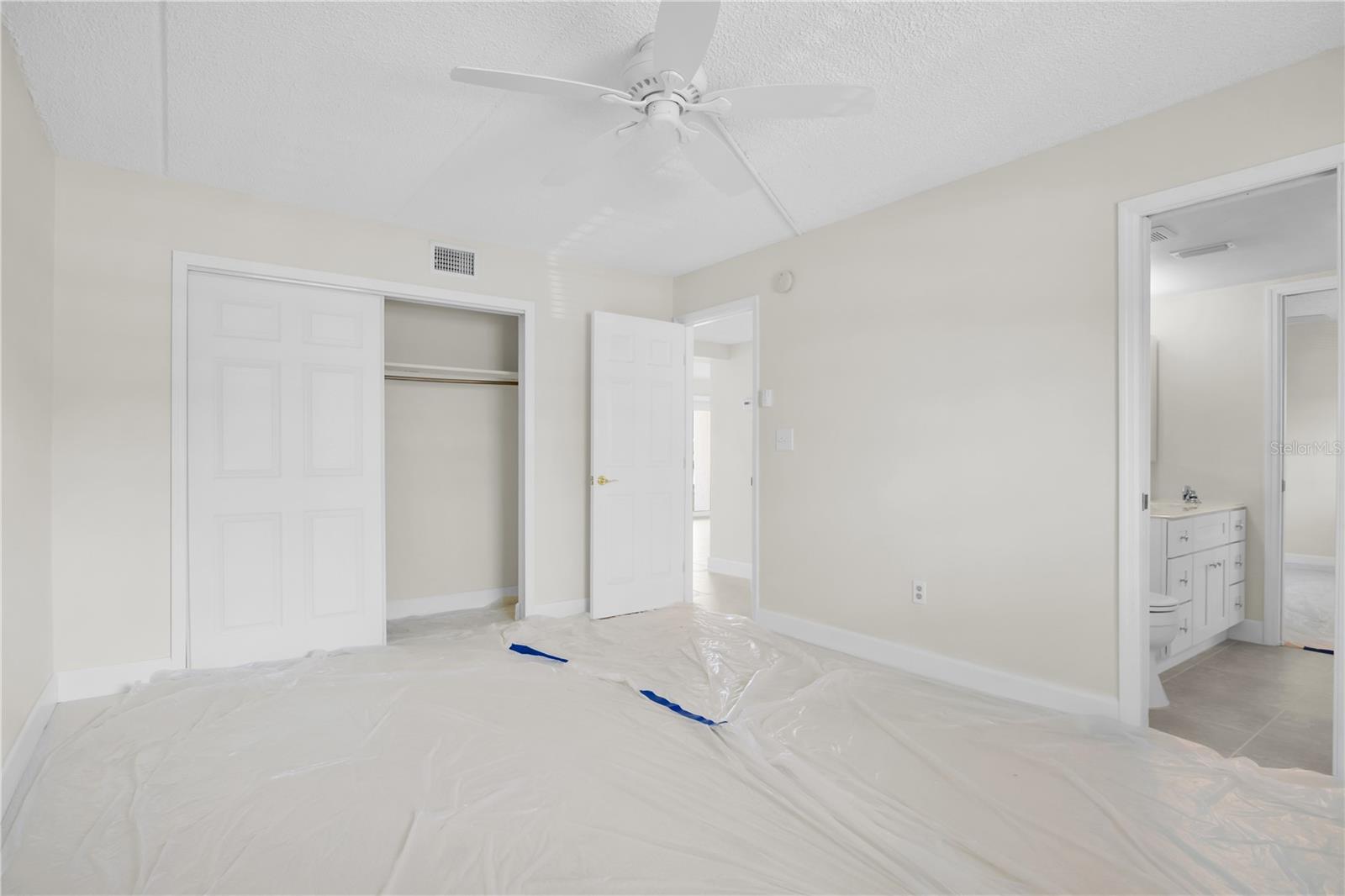 BAY POINTE WATERFRONT CONDOMINIUMS - Residential