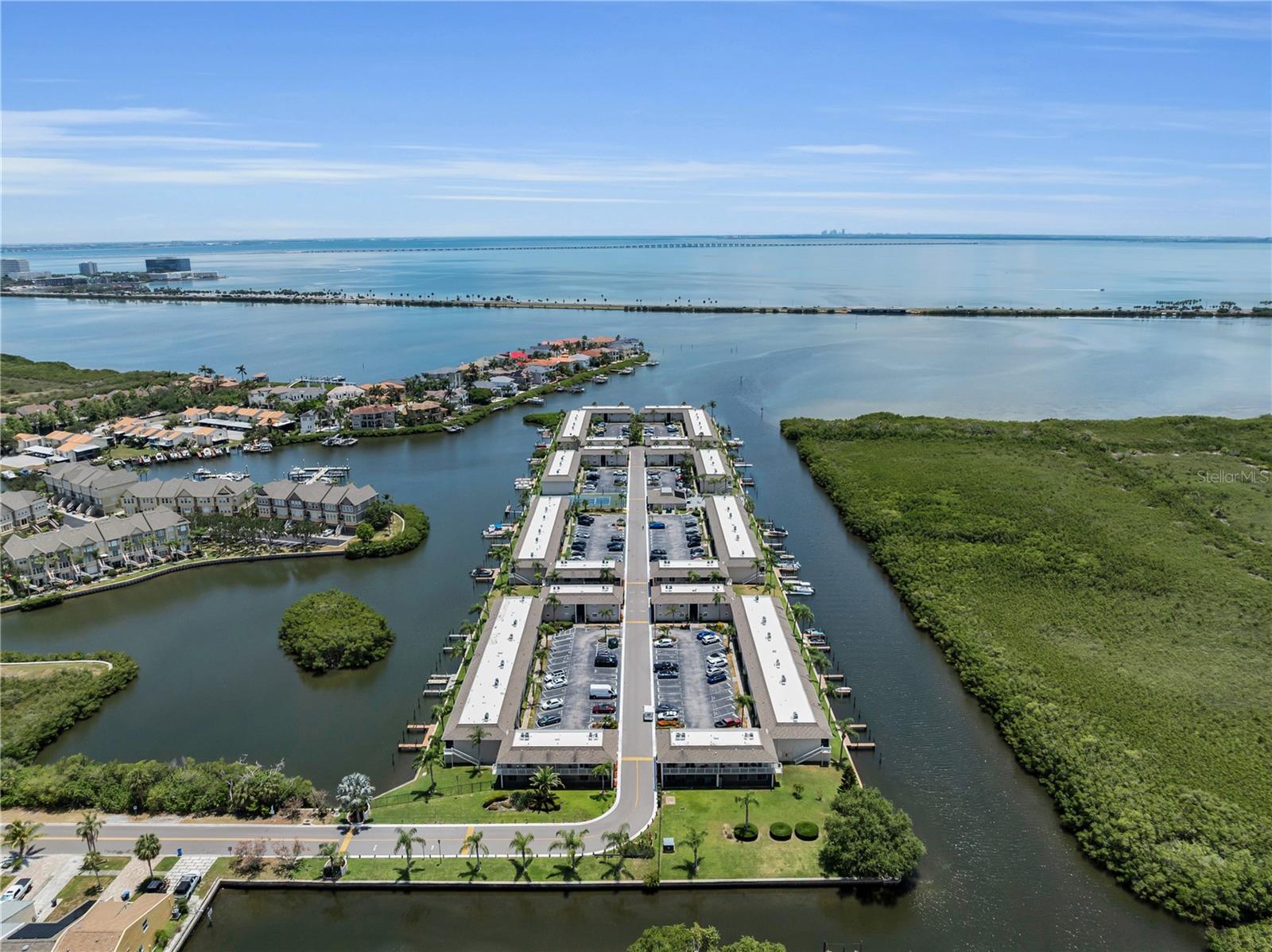 BAY POINTE WATERFRONT CONDOMINIUMS - Residential