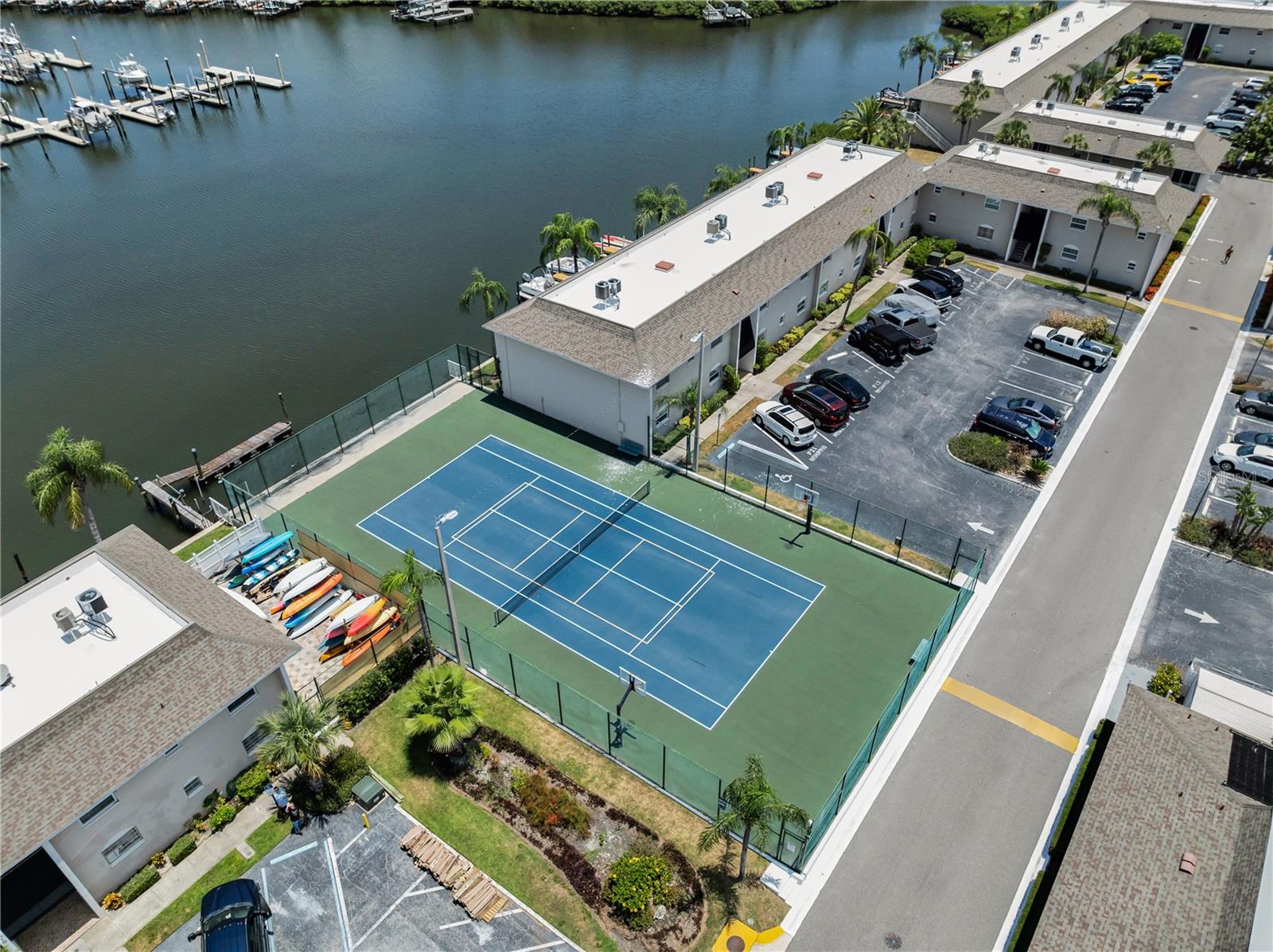 BAY POINTE WATERFRONT CONDOMINIUMS - Residential