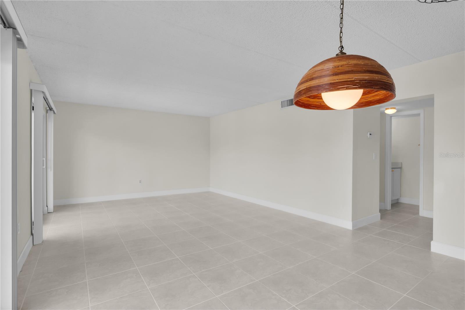 BAY POINTE WATERFRONT CONDOMINIUMS - Residential