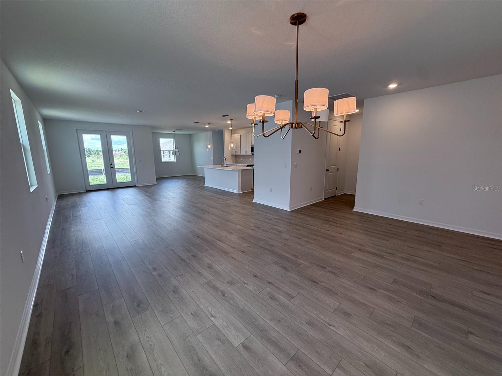 TRAILSIDE - Residential