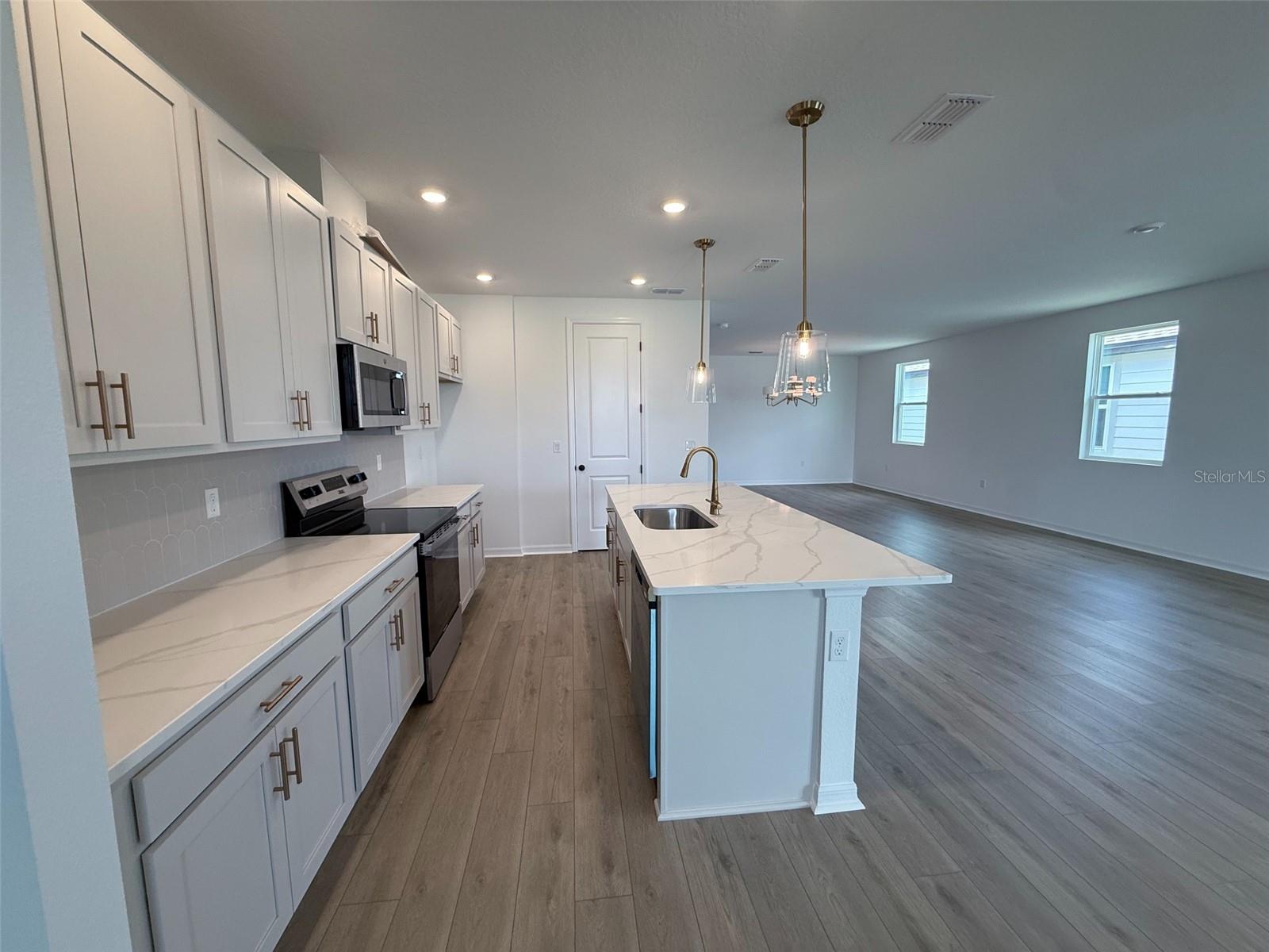 TRAILSIDE - Residential