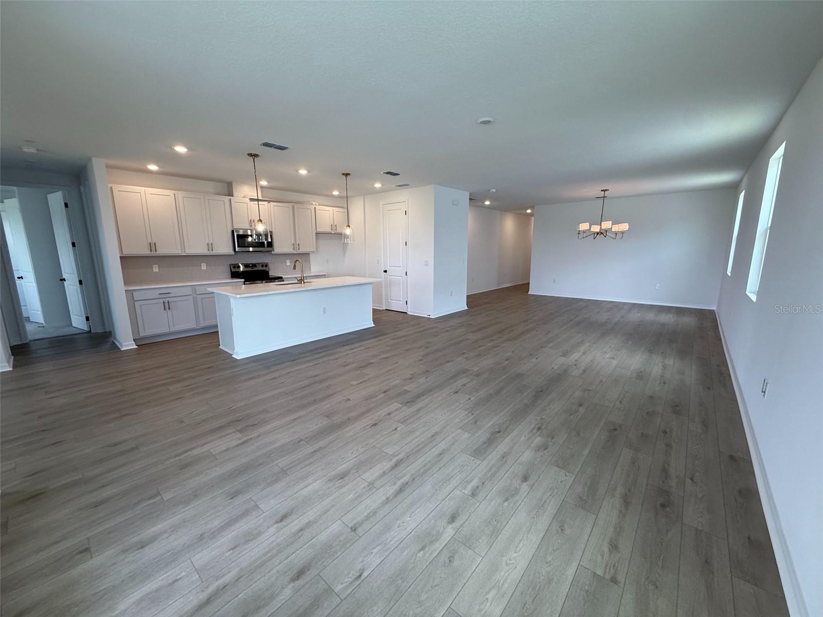 TRAILSIDE - Residential