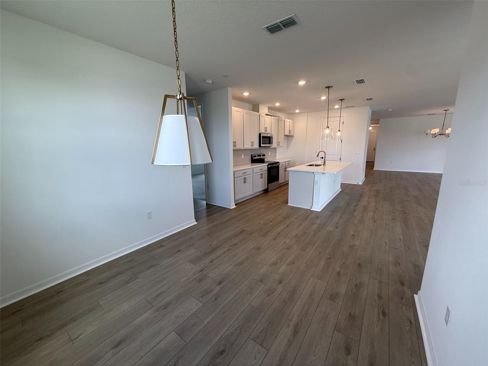 TRAILSIDE - Residential