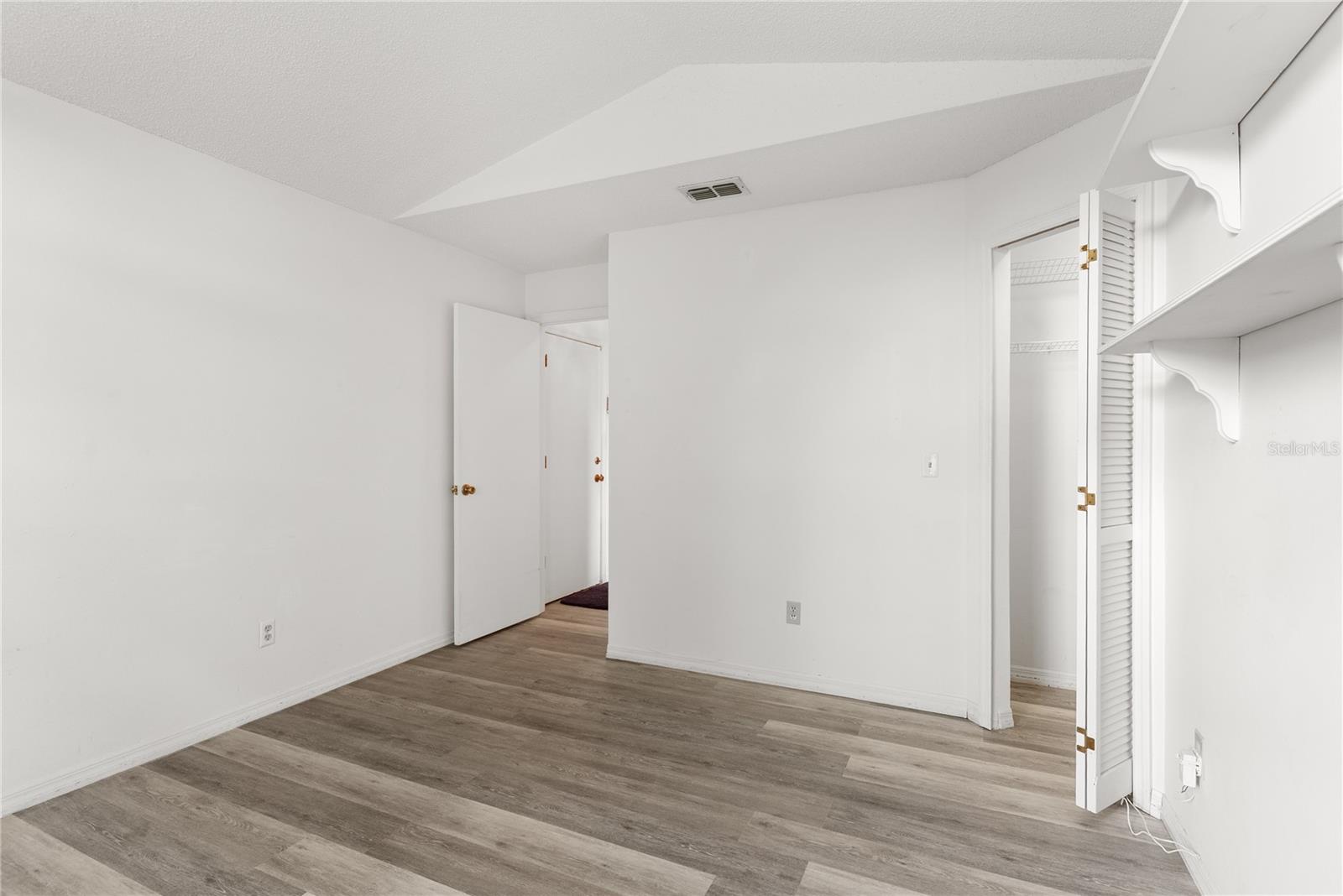 SOUTHRIDGE - Residential