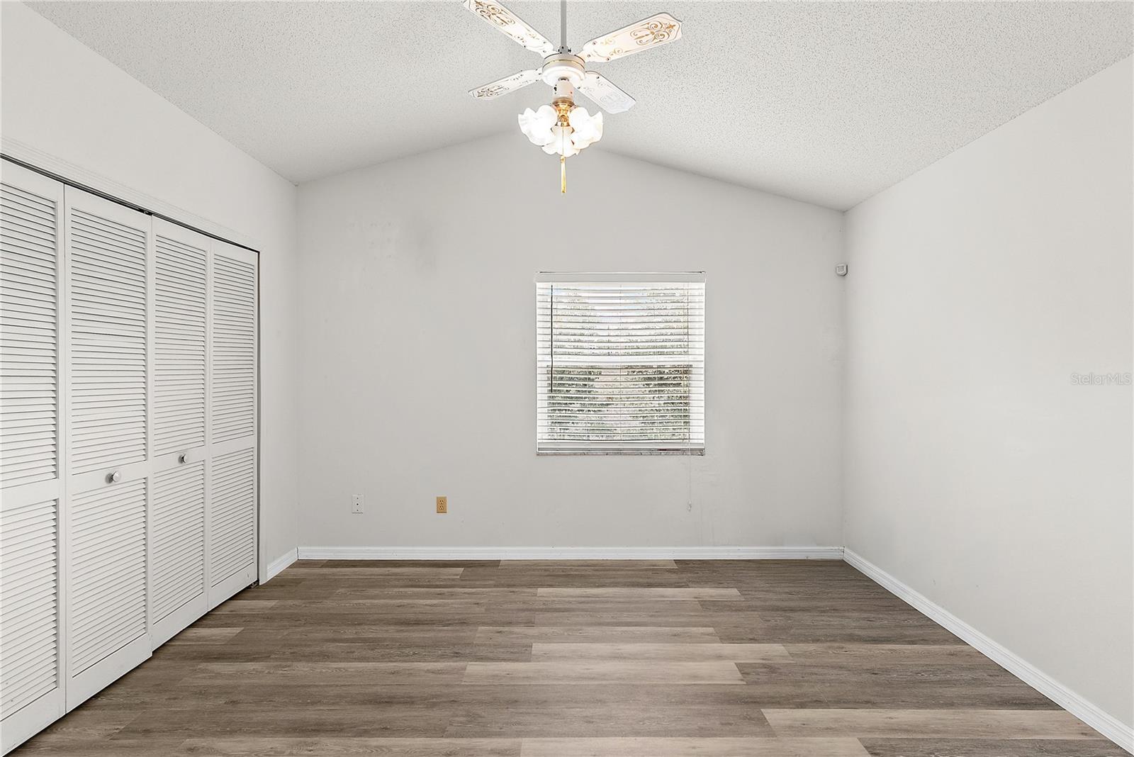 SOUTHRIDGE - Residential