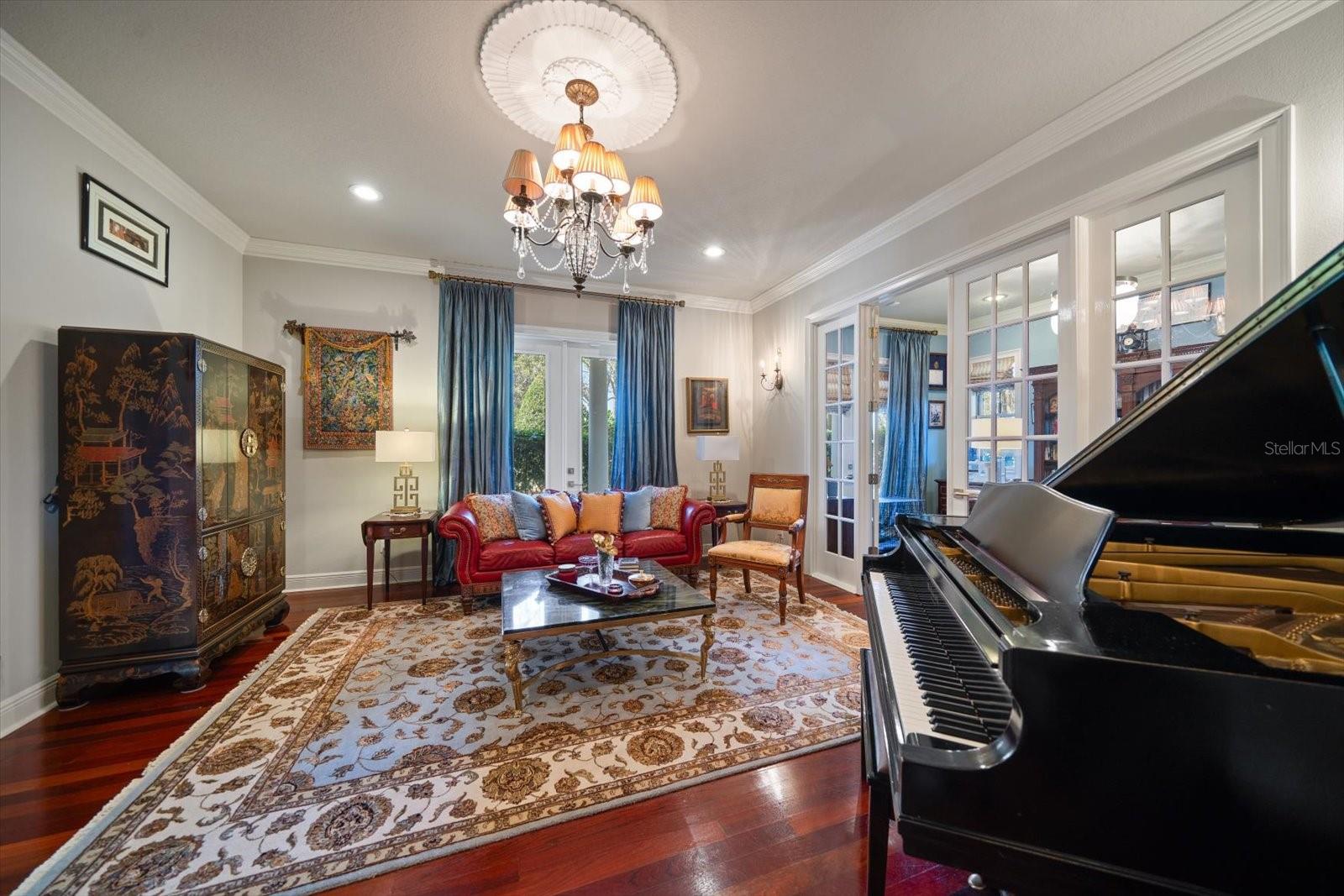 COACHMAN LAKES ESTATES - Residential