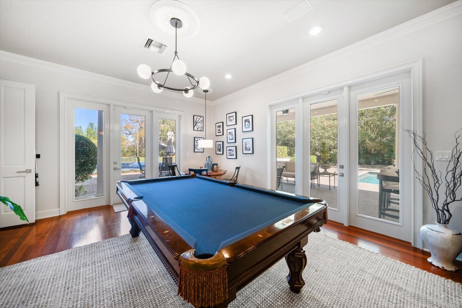 COACHMAN LAKES ESTATES - Residential