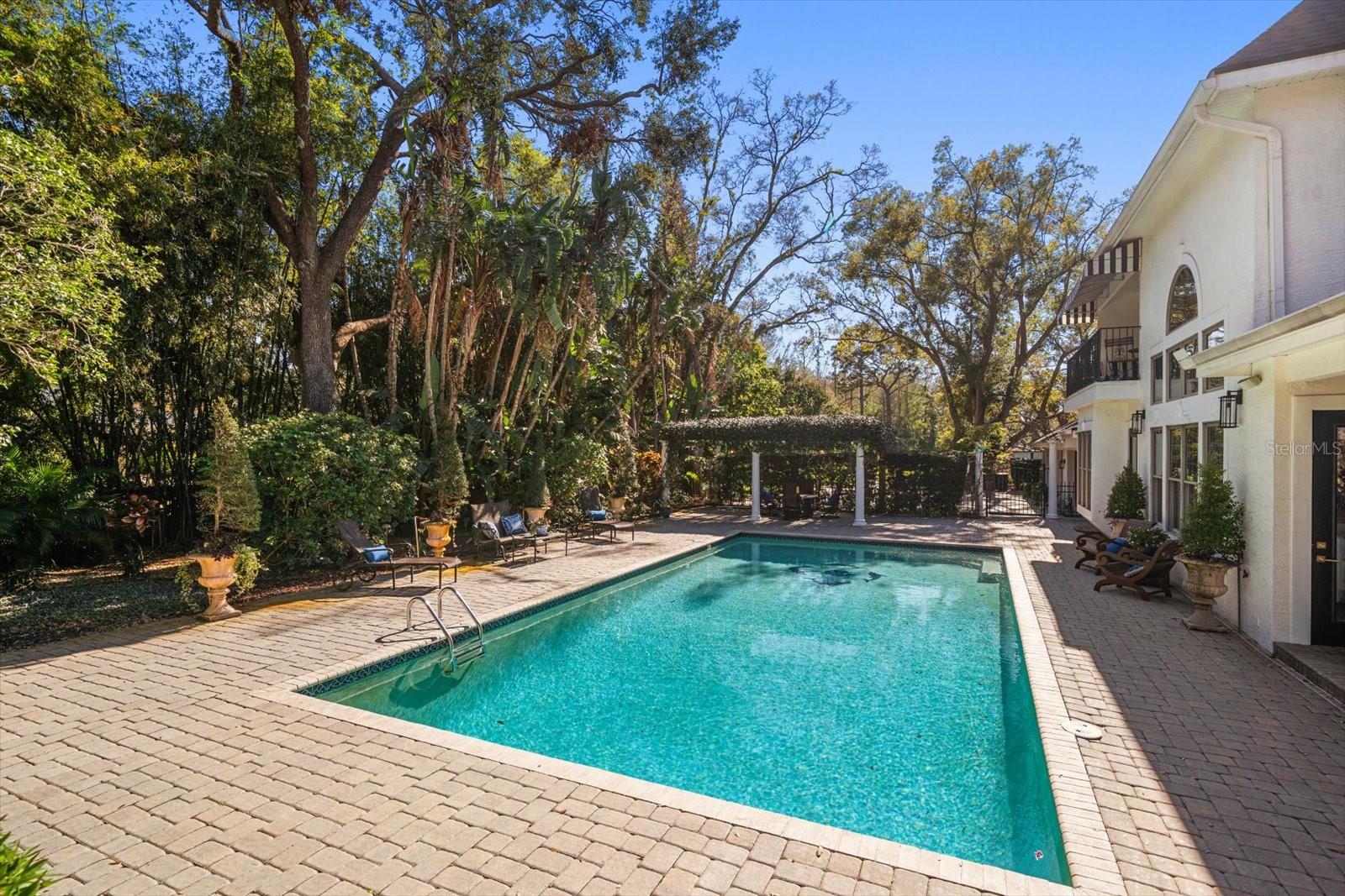 COACHMAN LAKES ESTATES - Residential