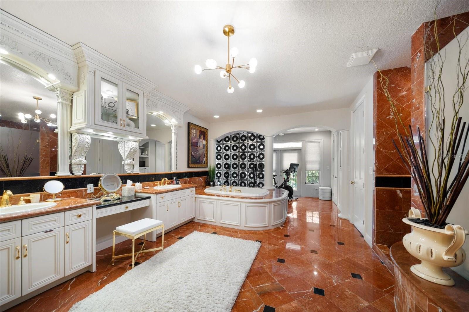 COACHMAN LAKES ESTATES - Residential