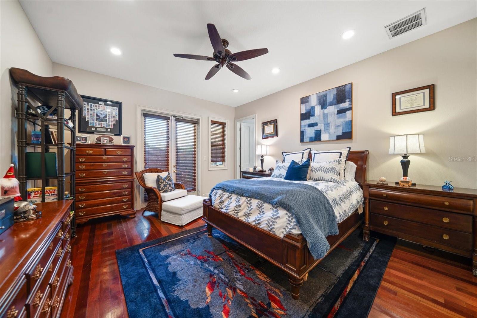COACHMAN LAKES ESTATES - Residential