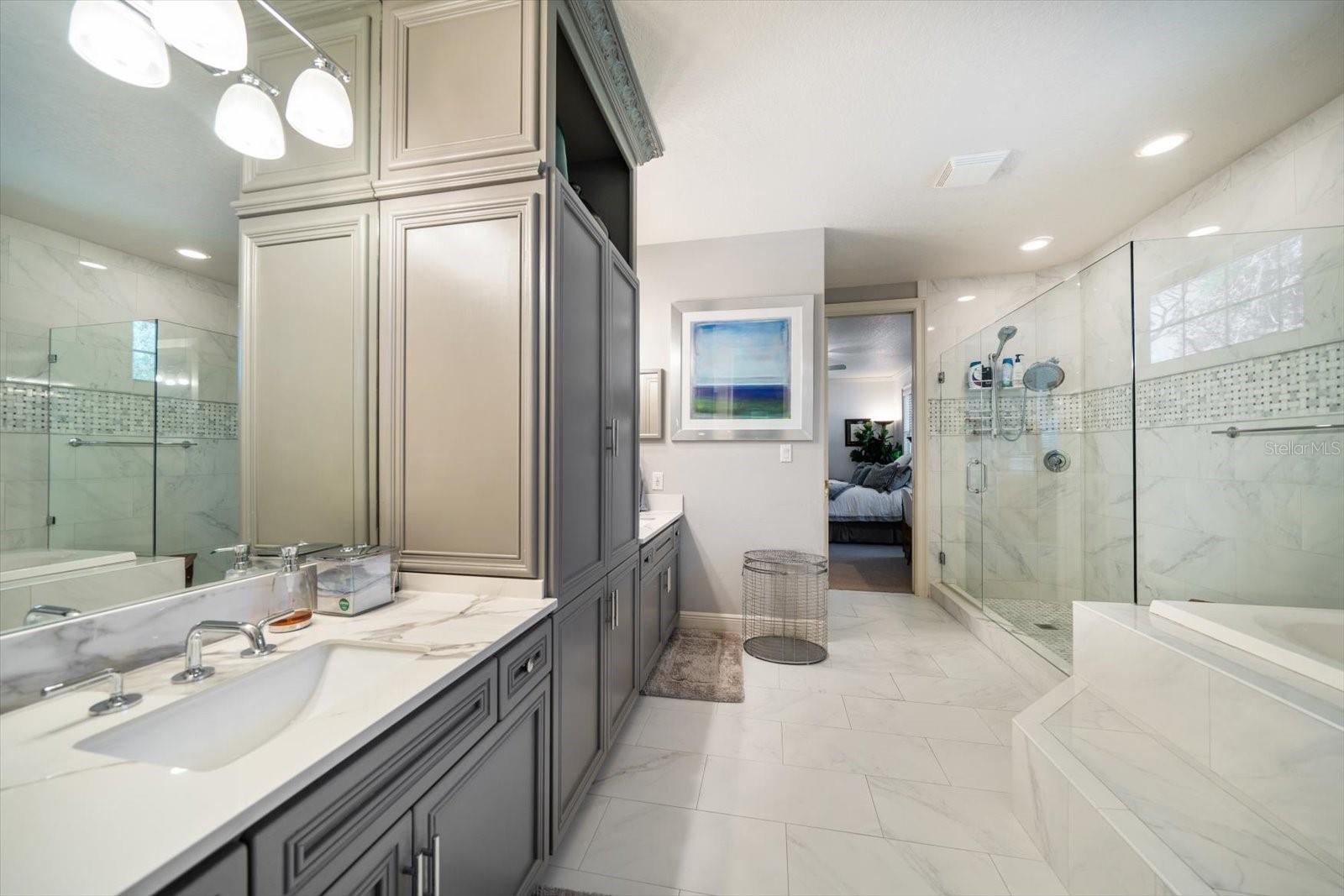 COACHMAN LAKES ESTATES - Residential