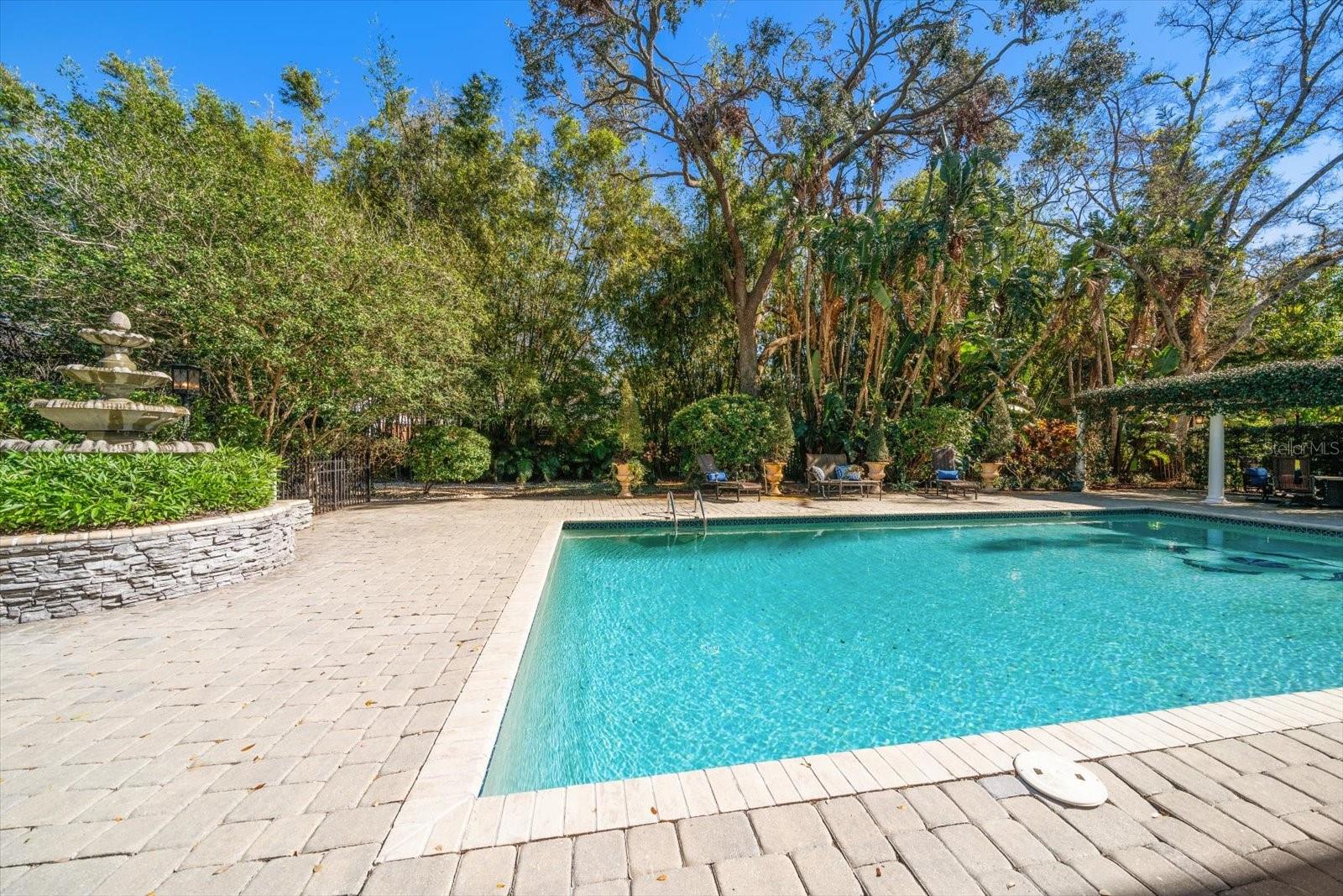 COACHMAN LAKES ESTATES - Residential