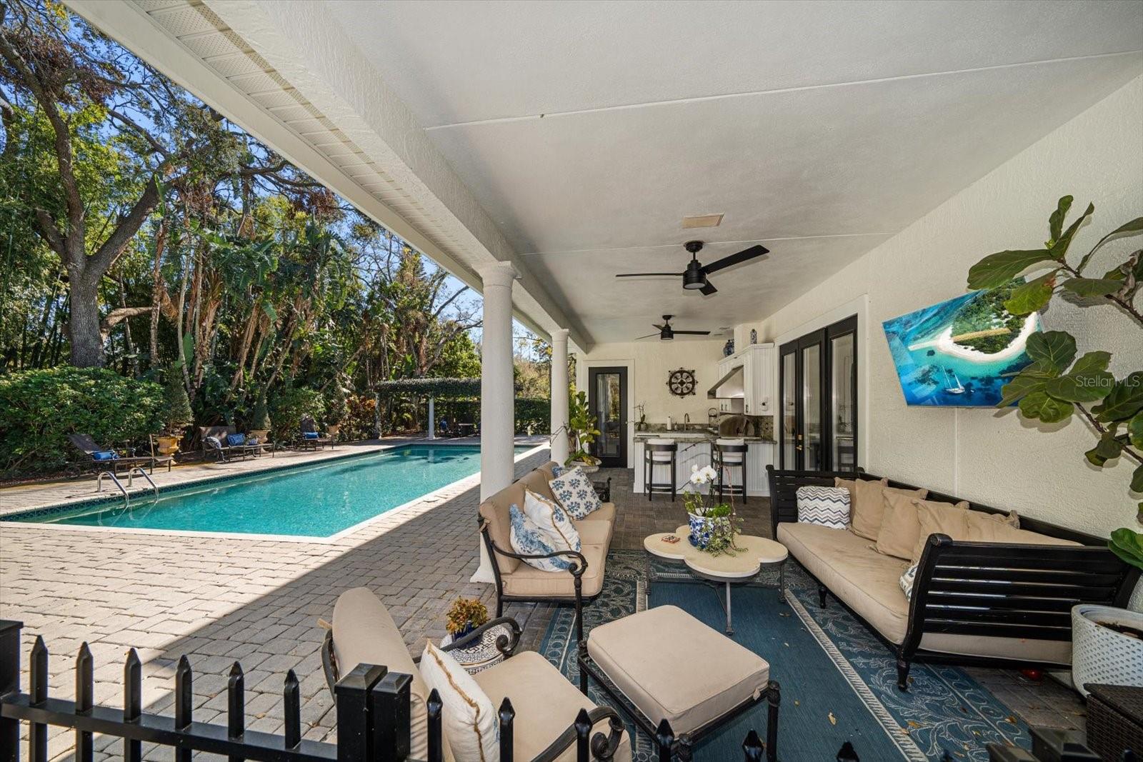 COACHMAN LAKES ESTATES - Residential