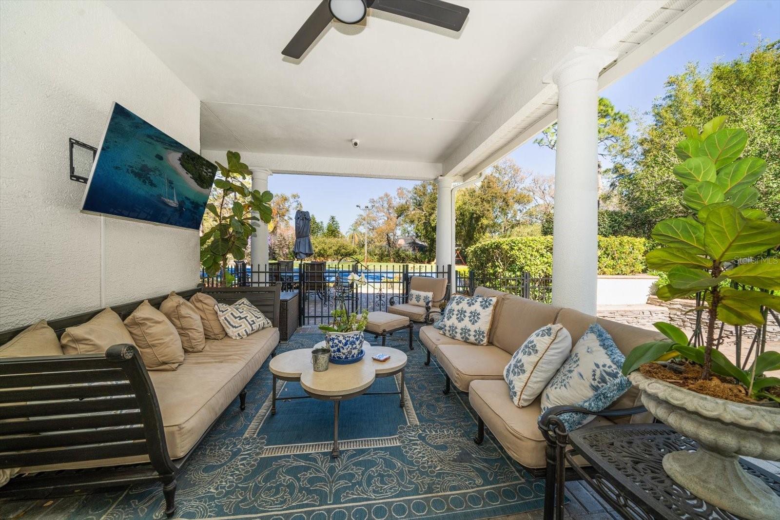 COACHMAN LAKES ESTATES - Residential