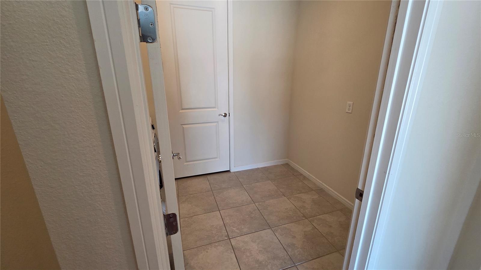 ISLES/LK NONA PH 1A - Residential Lease