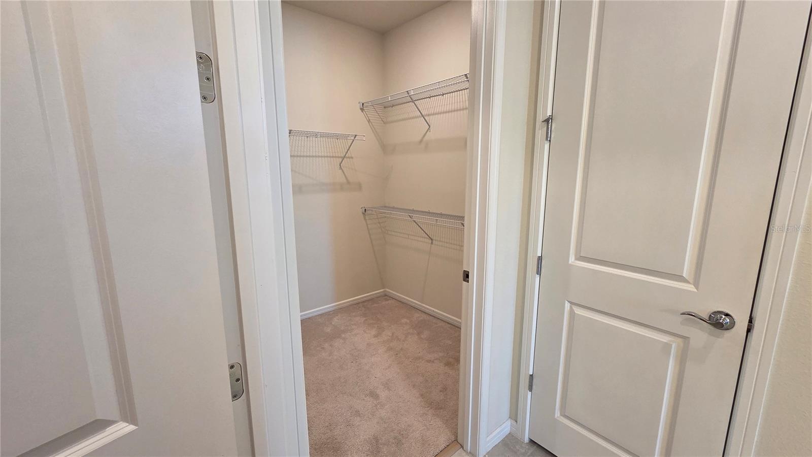 ISLES/LK NONA PH 1A - Residential Lease
