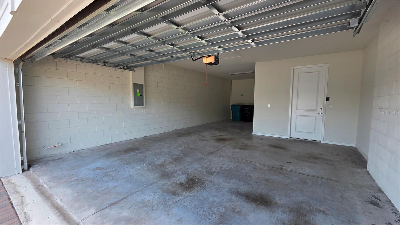 ISLES/LK NONA PH 1A - Residential Lease