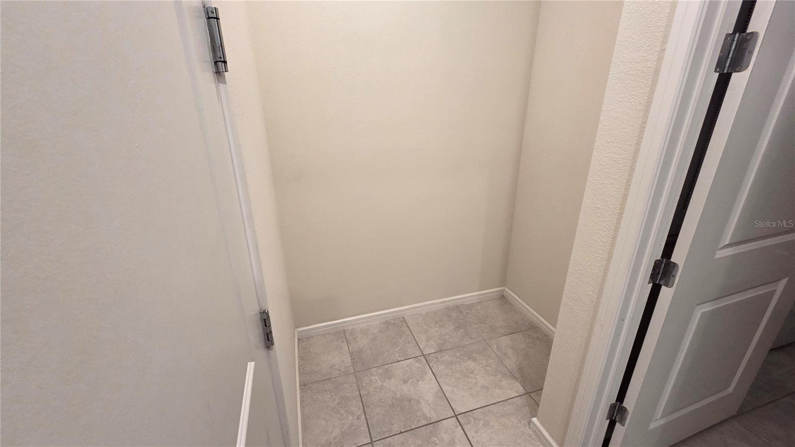 ISLES/LK NONA PH 1A - Residential Lease