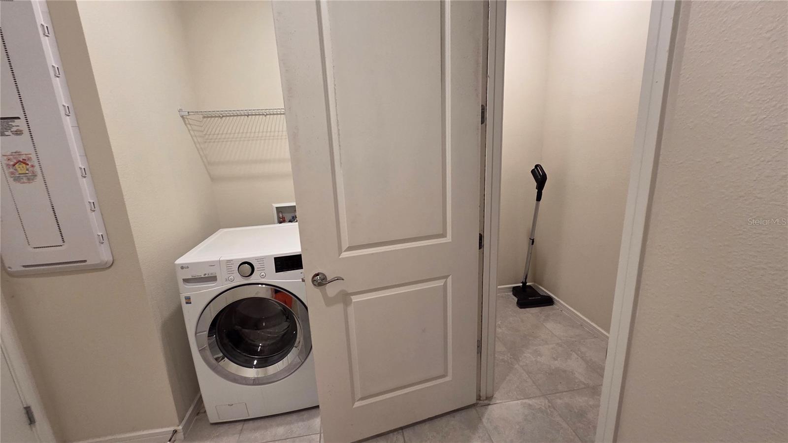 ISLES/LK NONA PH 1A - Residential Lease
