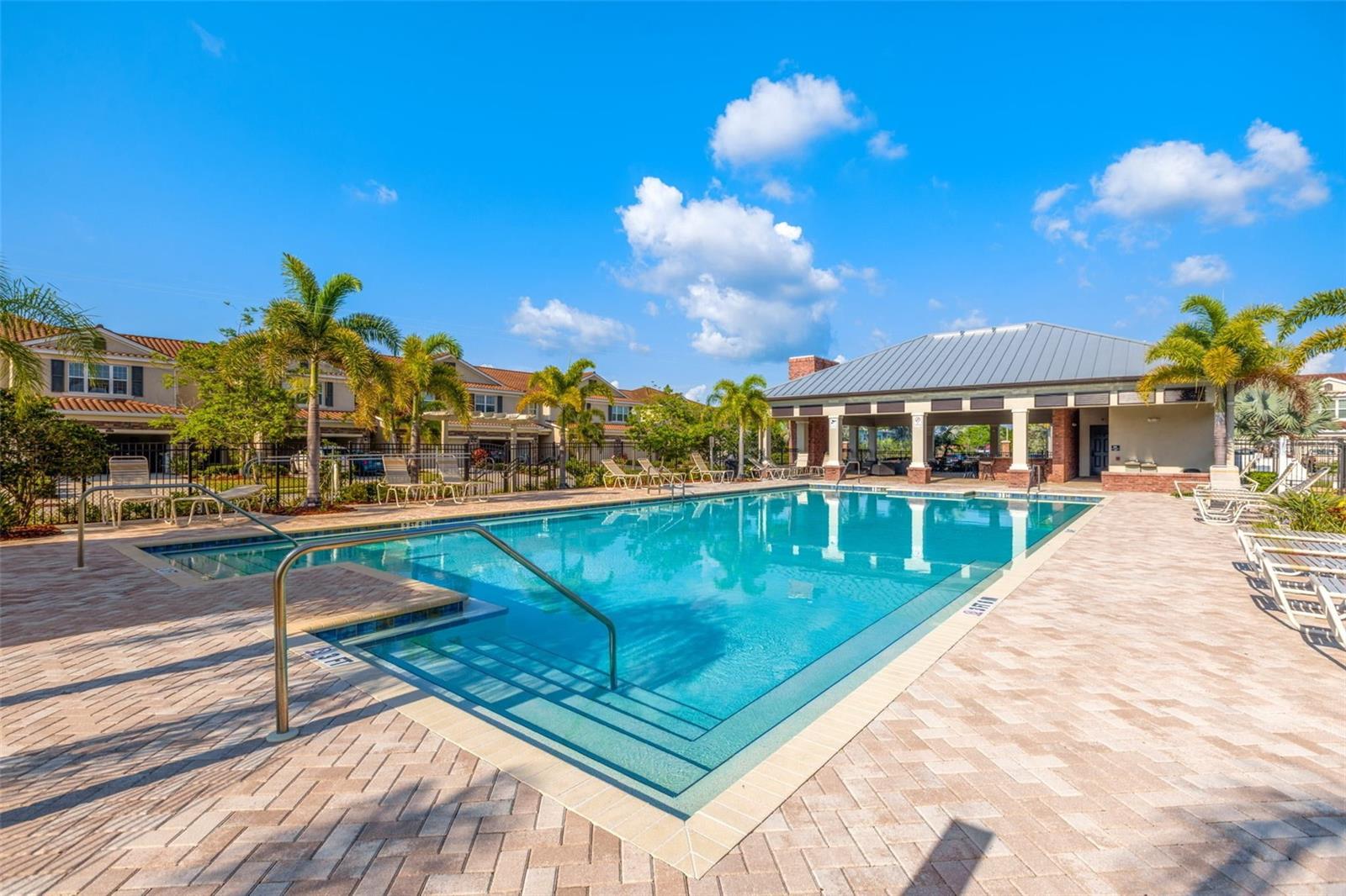 COLONNADE - Residential Lease