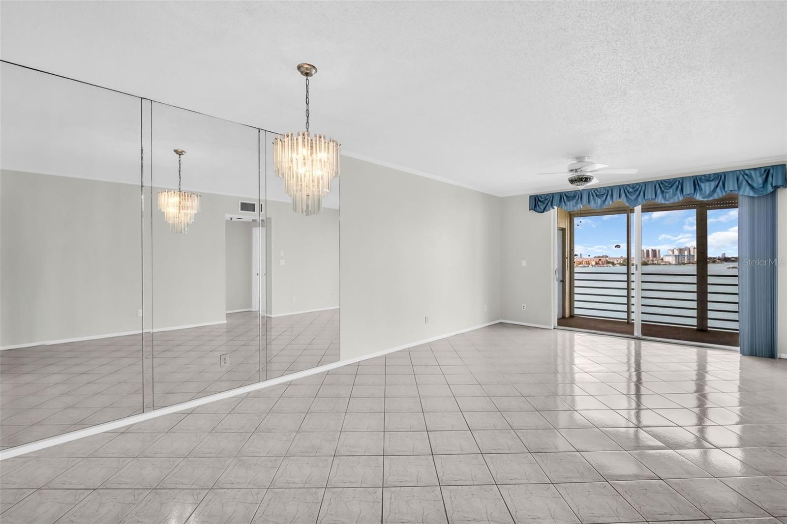 HARBOURSIDE CONDO - Residential