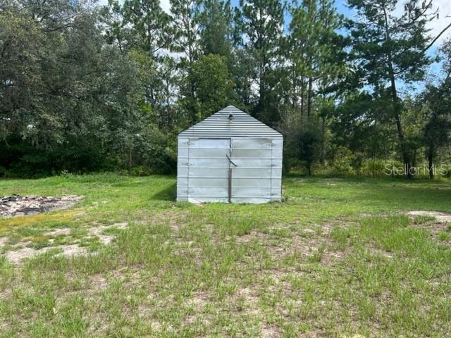 INTERLACHEN LAKES ESTATES - Residential Lease