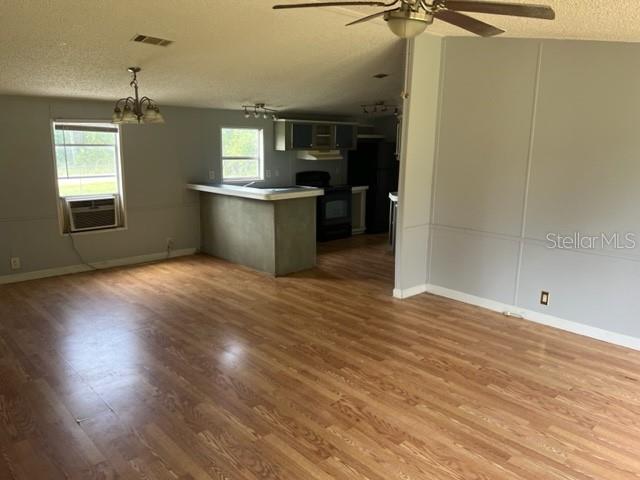 INTERLACHEN LAKES ESTATES - Residential Lease