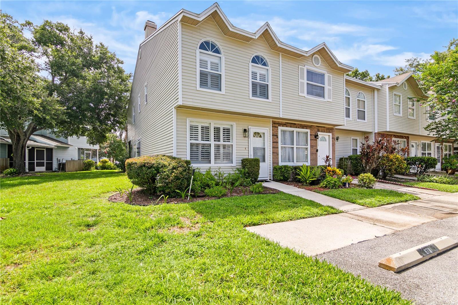 COPPERFIELD TWNHMS - Residential