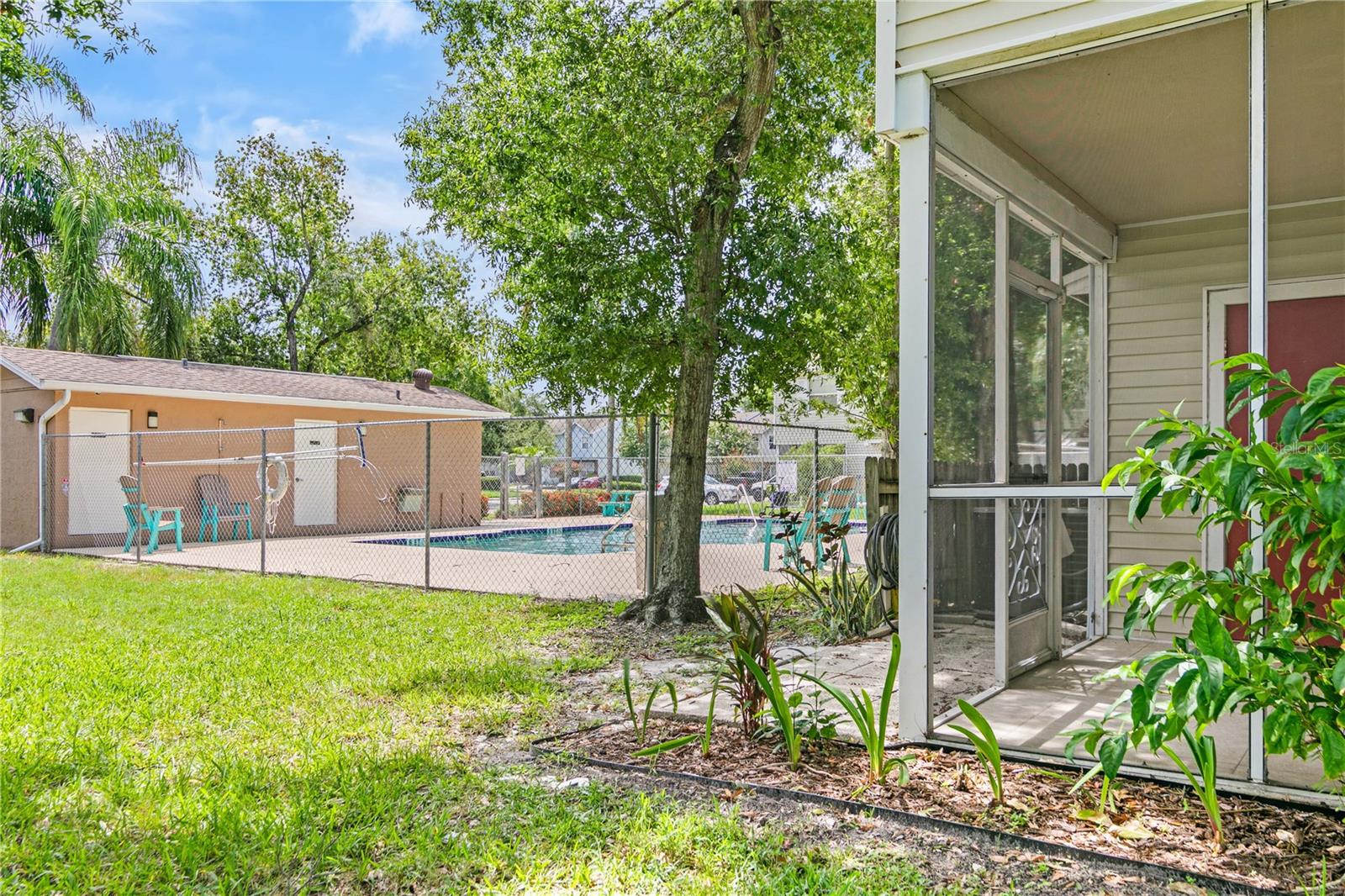 COPPERFIELD TWNHMS - Residential