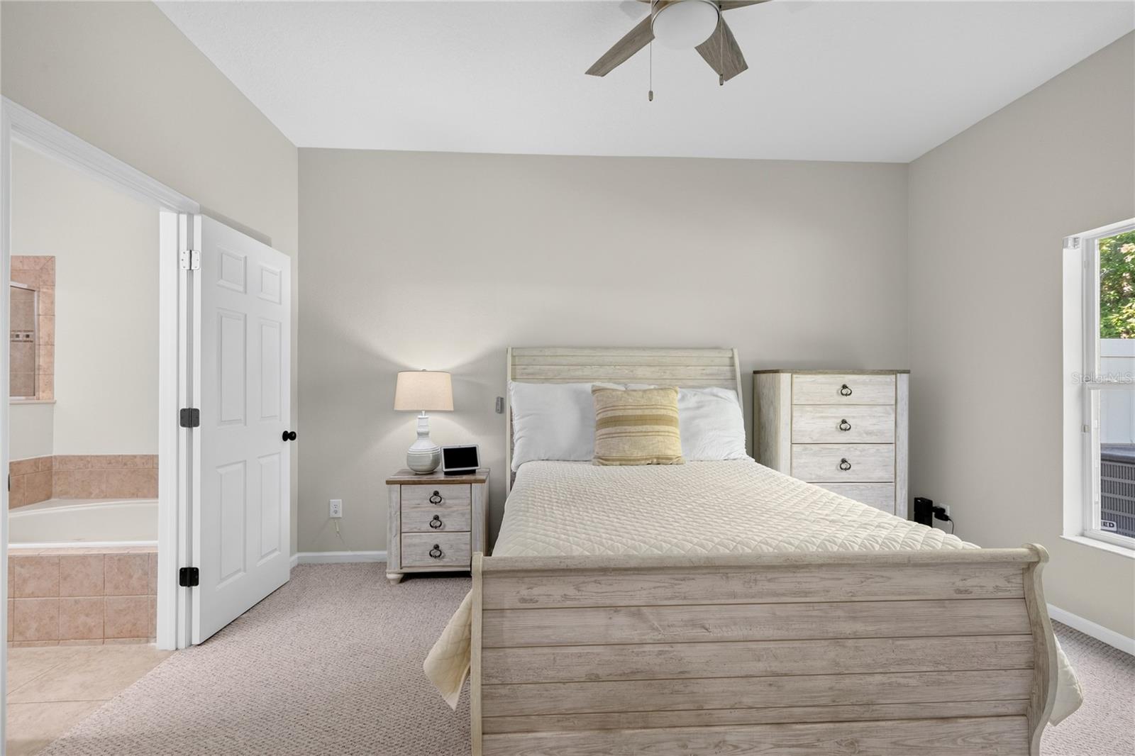 MOSS PARK COMMONS - Residential