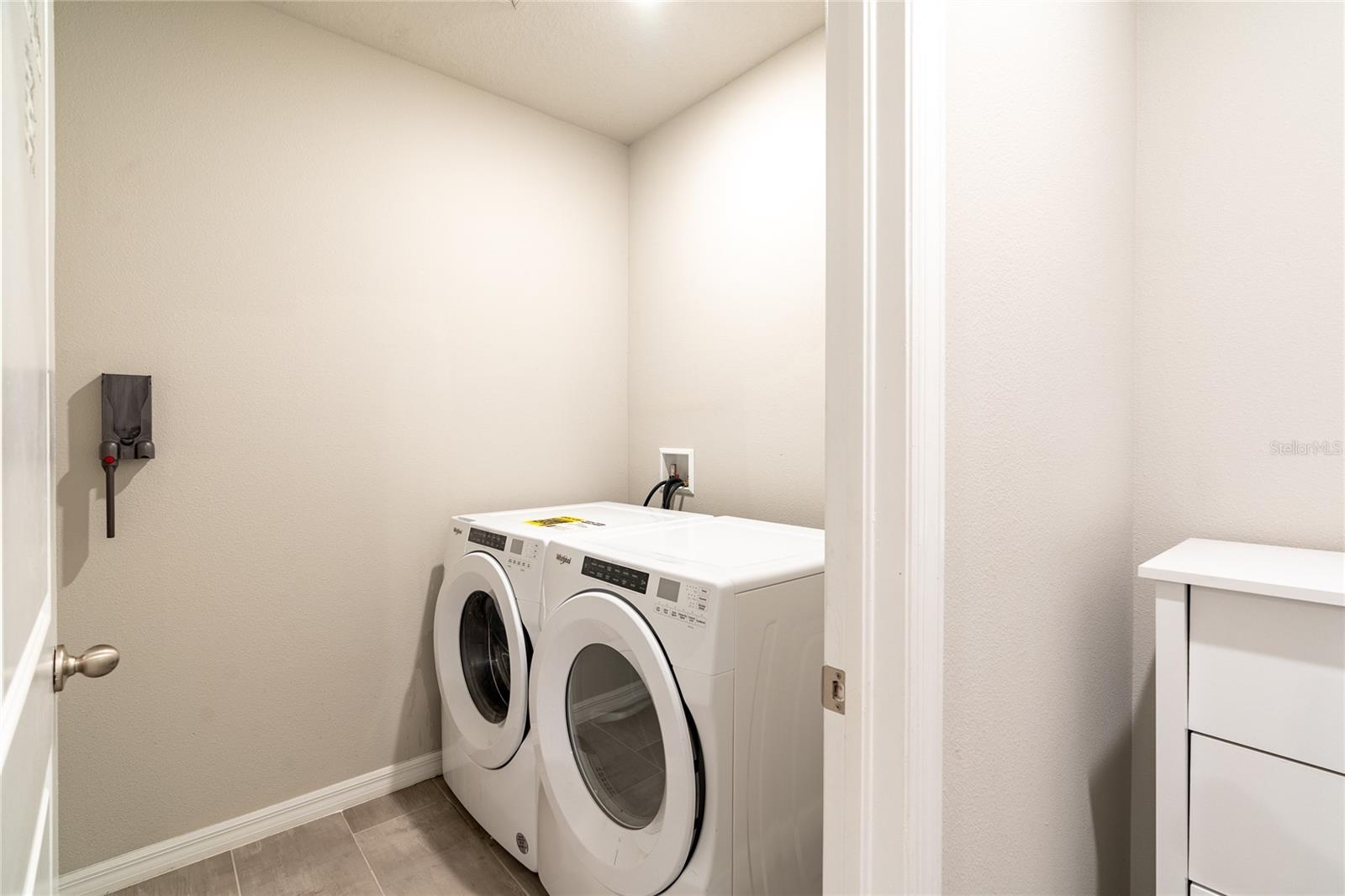 BRISTOL MDWS PH 1A & 1B - Residential