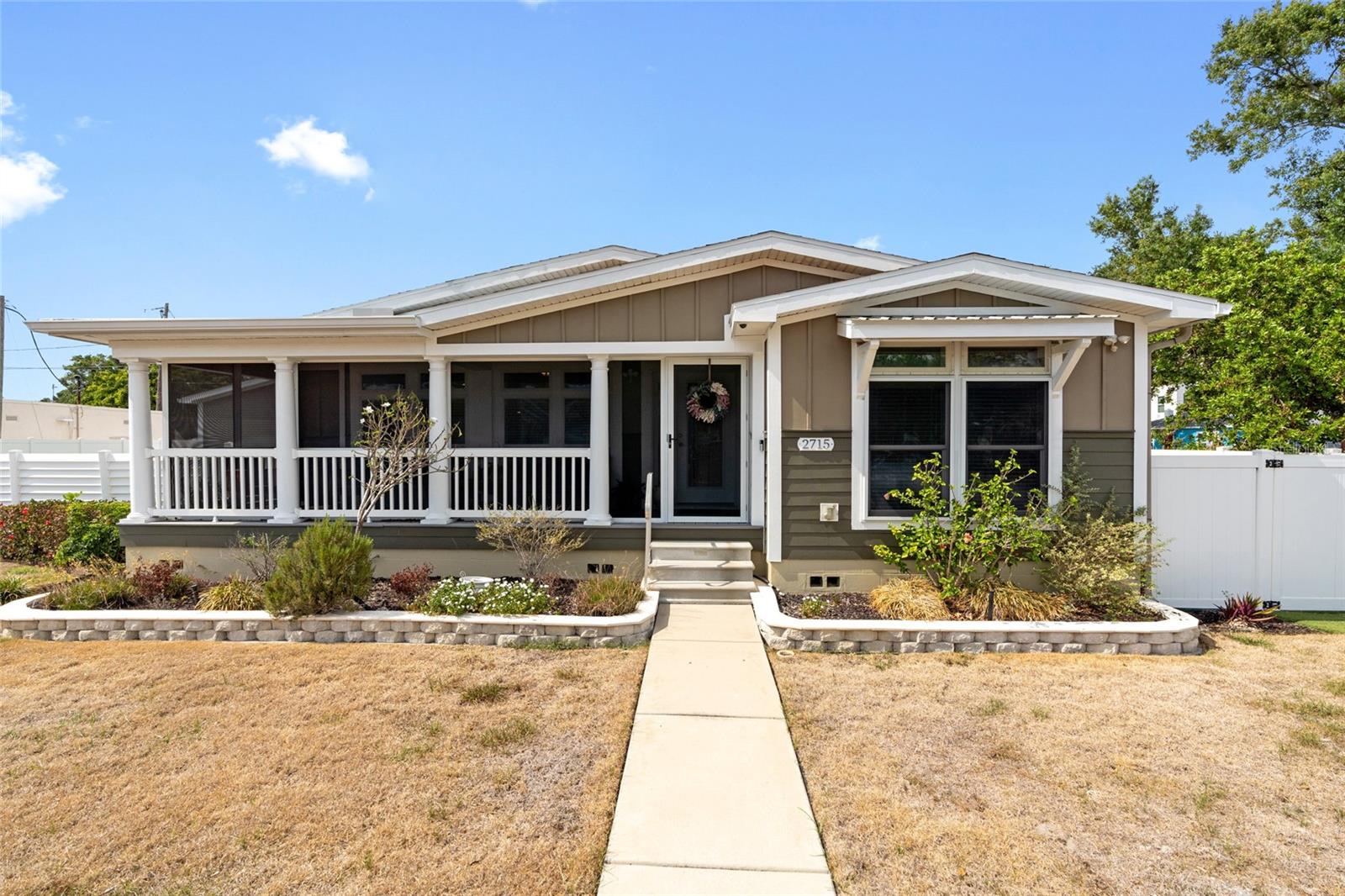 Position your business where you live—and get the visibility you’ve been looking for. This rare live/work property offers nearly 3,000 SF on a double lot along a high-traffic corridor in St. Petersburg, making it ideal for service-based businesses that need both exposure and flexibility.
Built in 2018, the property combines modern construction with a highly functional layout that can support a variety of professional uses. Whether you run a pet care service, wellness practice, creative studio, or professional office, the space allows you to operate efficiently while maintaining the comfort of a full residential setup. The expansive 0.27-acre double lot provides something increasingly hard to find in the area: on-site parking and room to grow. With strong street presence and consistent daily traffic, your business benefits from built-in visibility without the overhead of traditional commercial space. This is an ideal opportunity for owner-operators who want to eliminate a commute, reduce overhead, and build their business in a space they control.