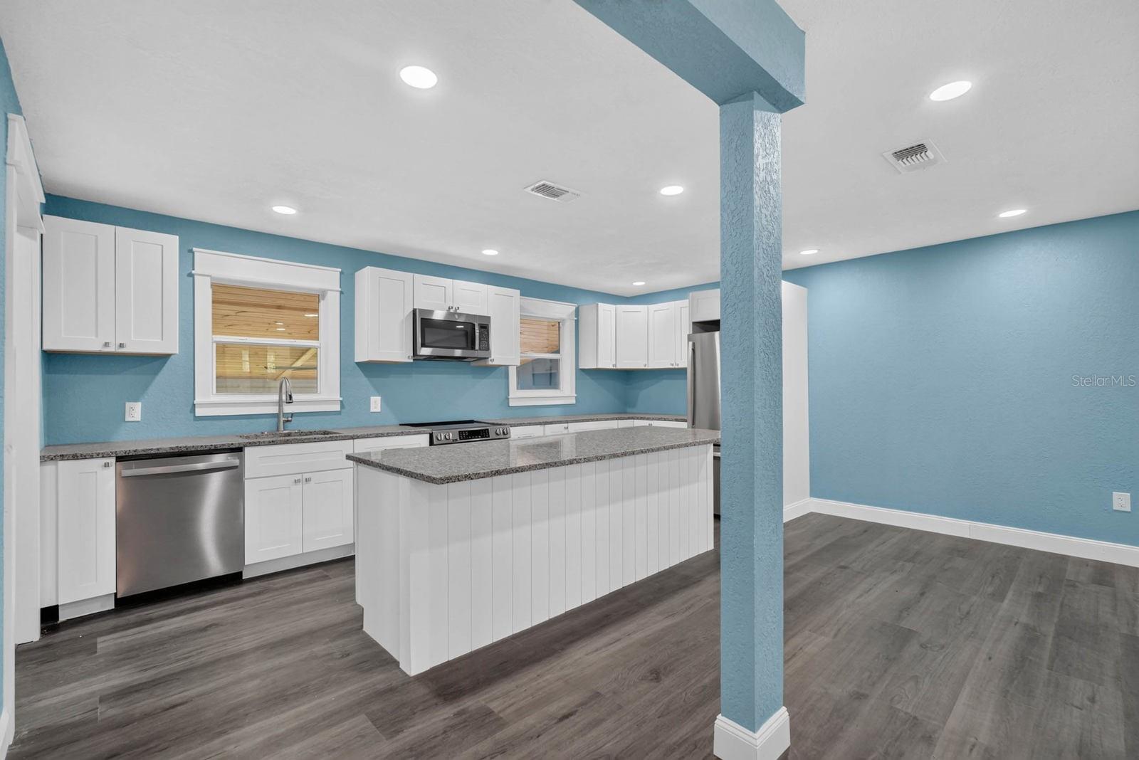 PLANTATION PINES UNREC 246 - Residential