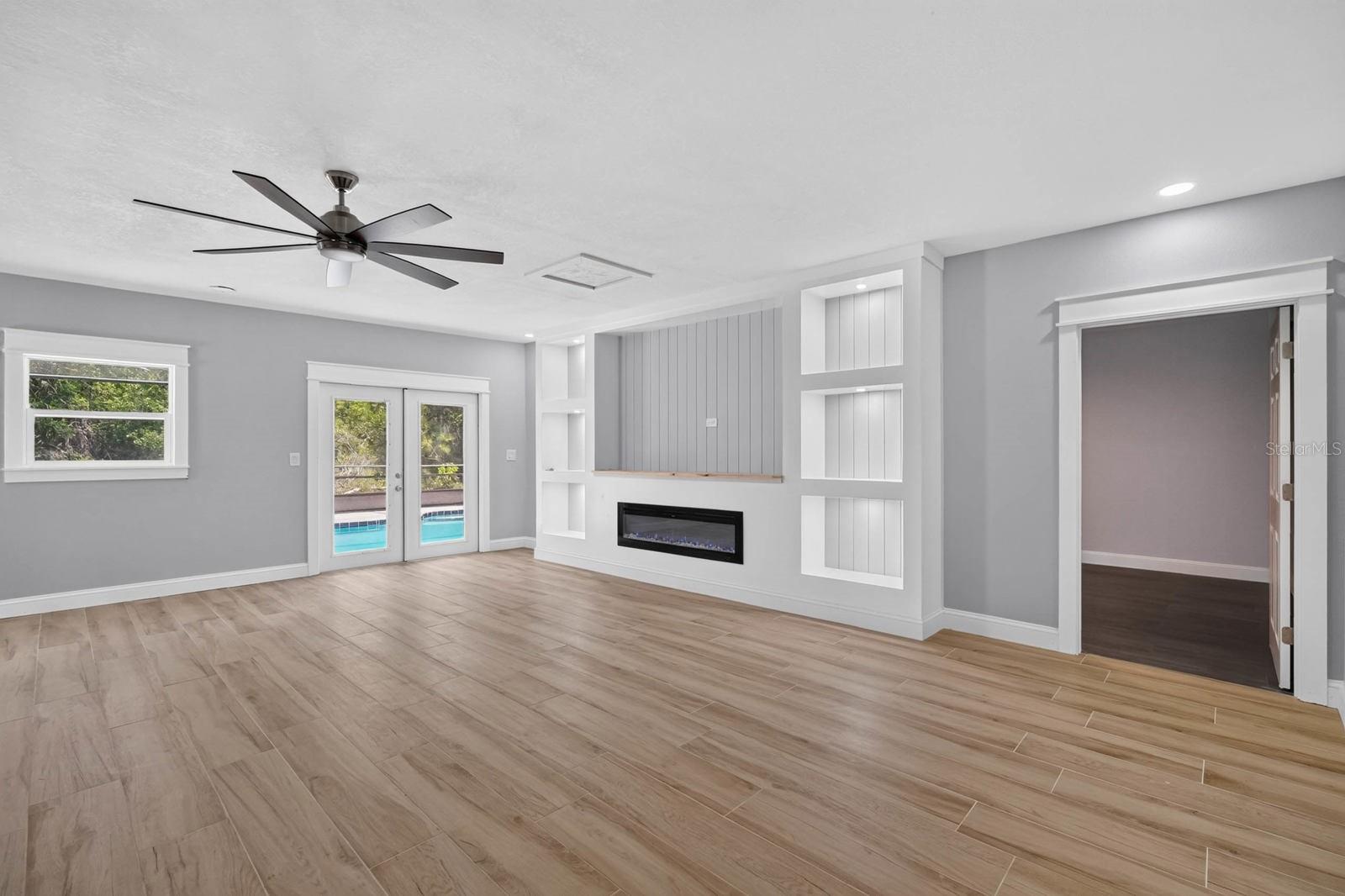 PLANTATION PINES UNREC 246 - Residential