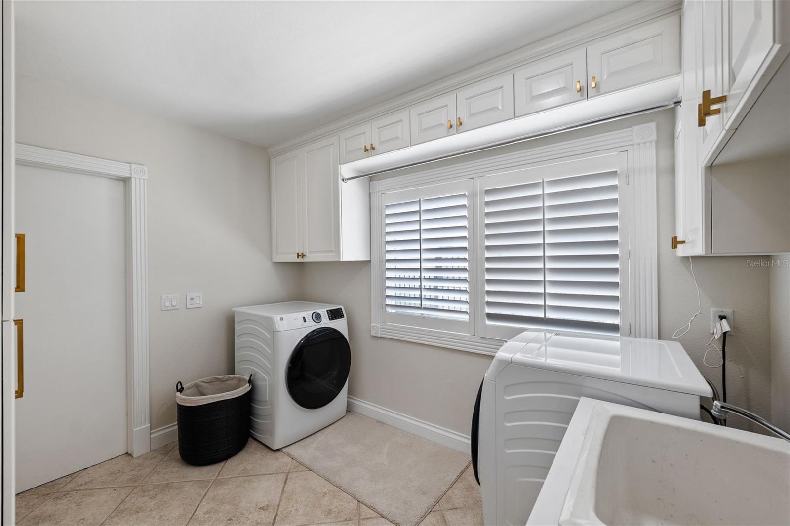 BAYWAY ISLES - Residential