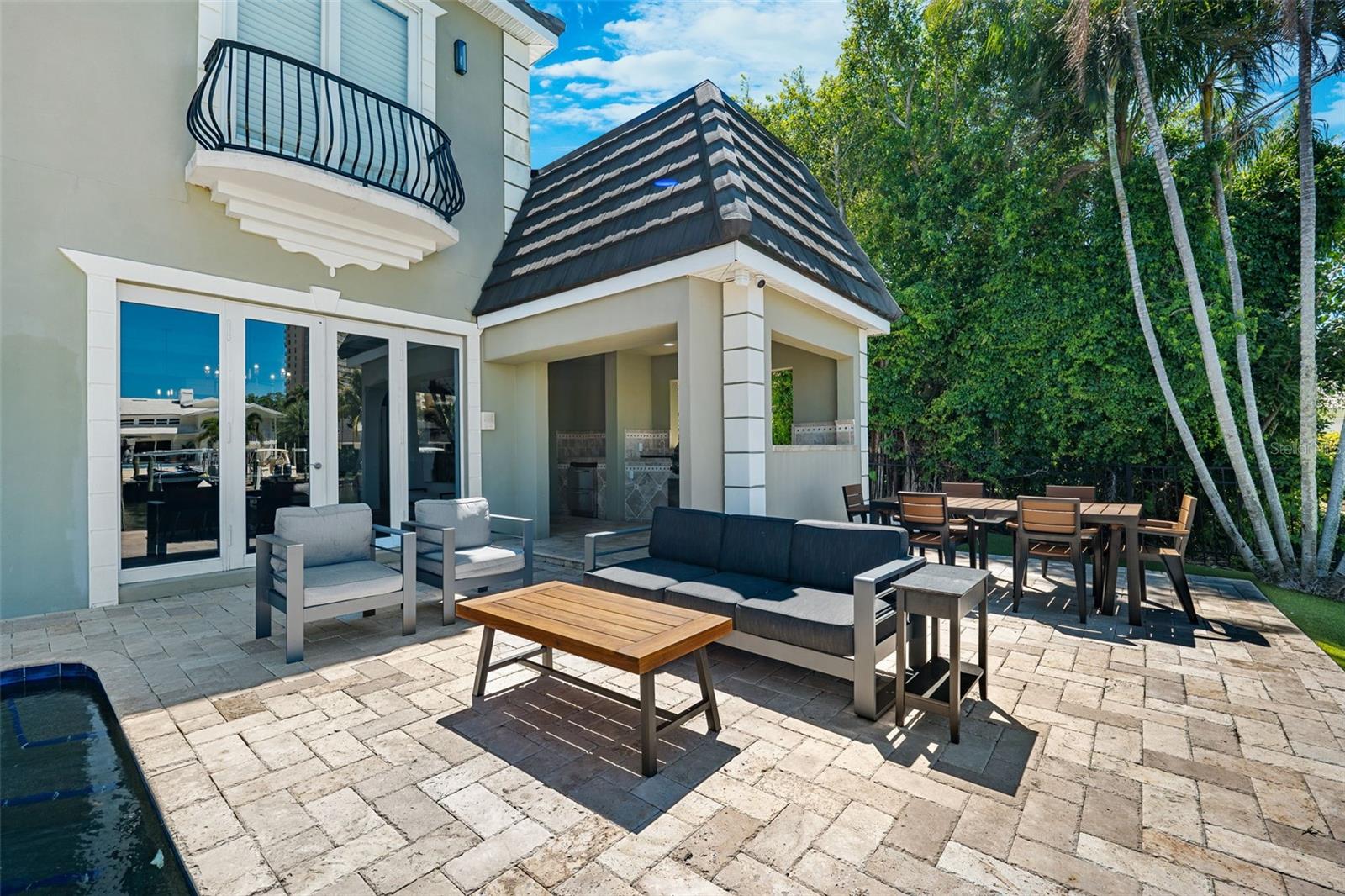 BAYWAY ISLES - Residential