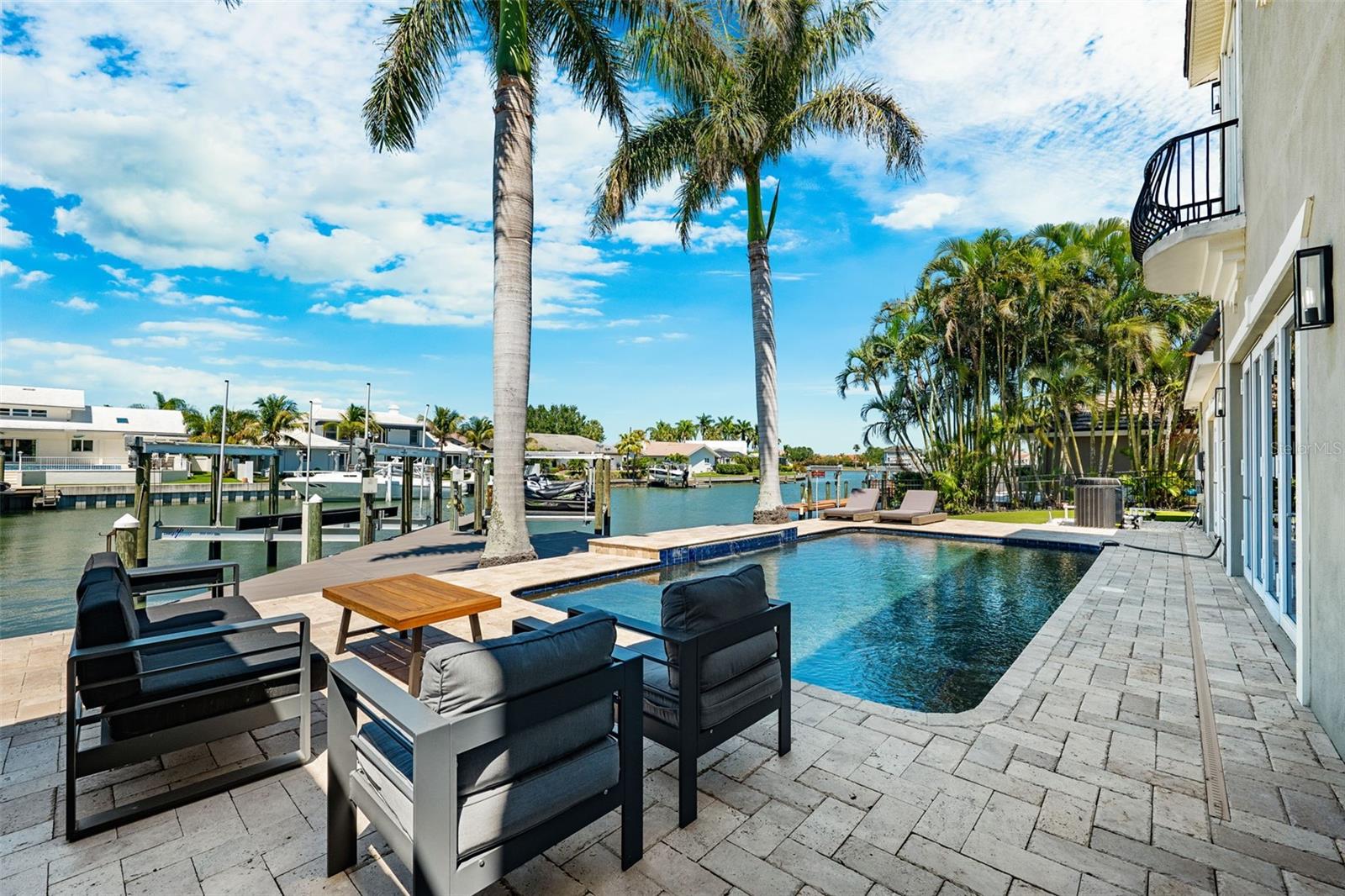 BAYWAY ISLES - Residential